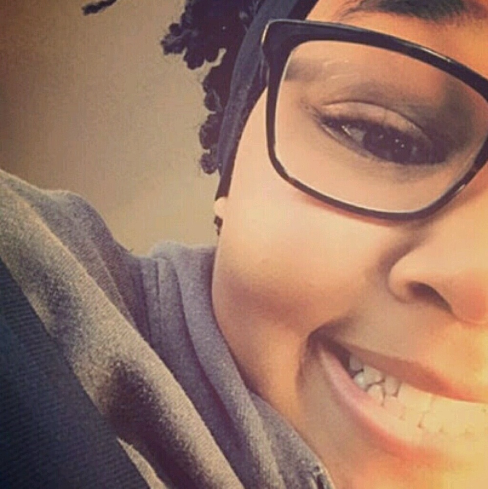 Meet your Posher, Elizabeth